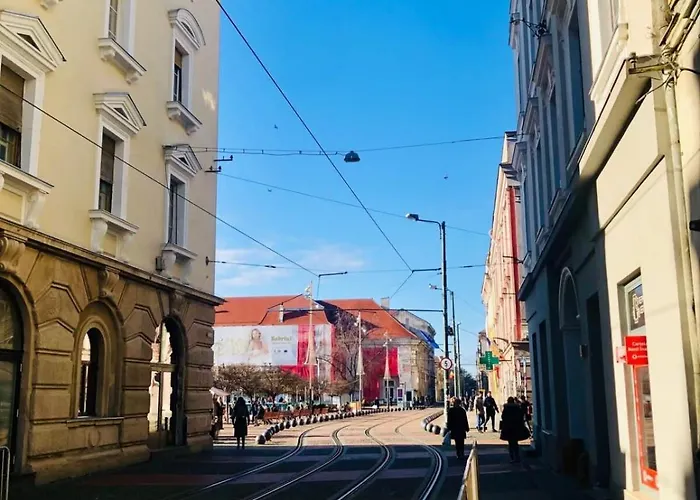 Joy 9mai Lejlighed *